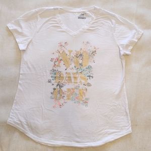 Women's XL White Active Wear T-shirt